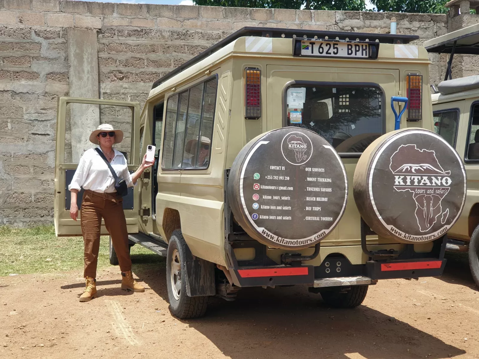 5-Day Victoria Falls & Chobe Palm River Luxury Tour hero photo