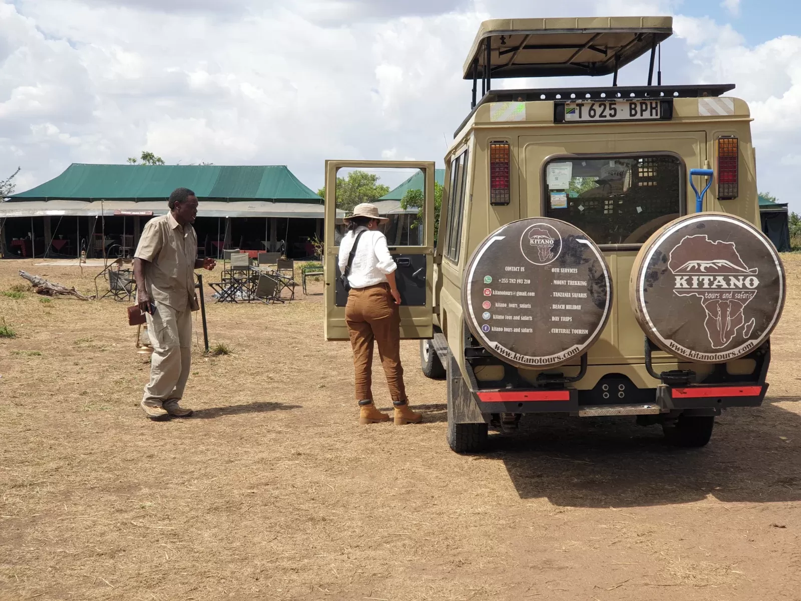 1-Day 9-Hour Private Kruger Open-Vehicle Safari Drive hero photo