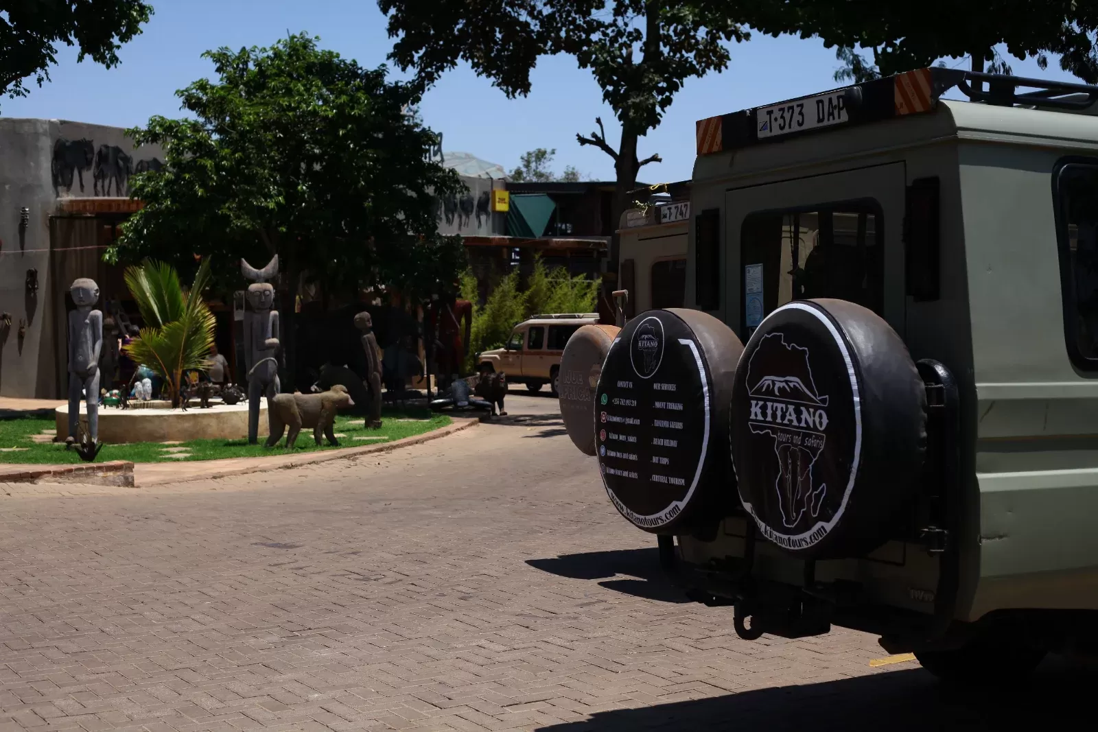 1-Day Addis Ababa City Tour with Folkloric Dinner hero photo