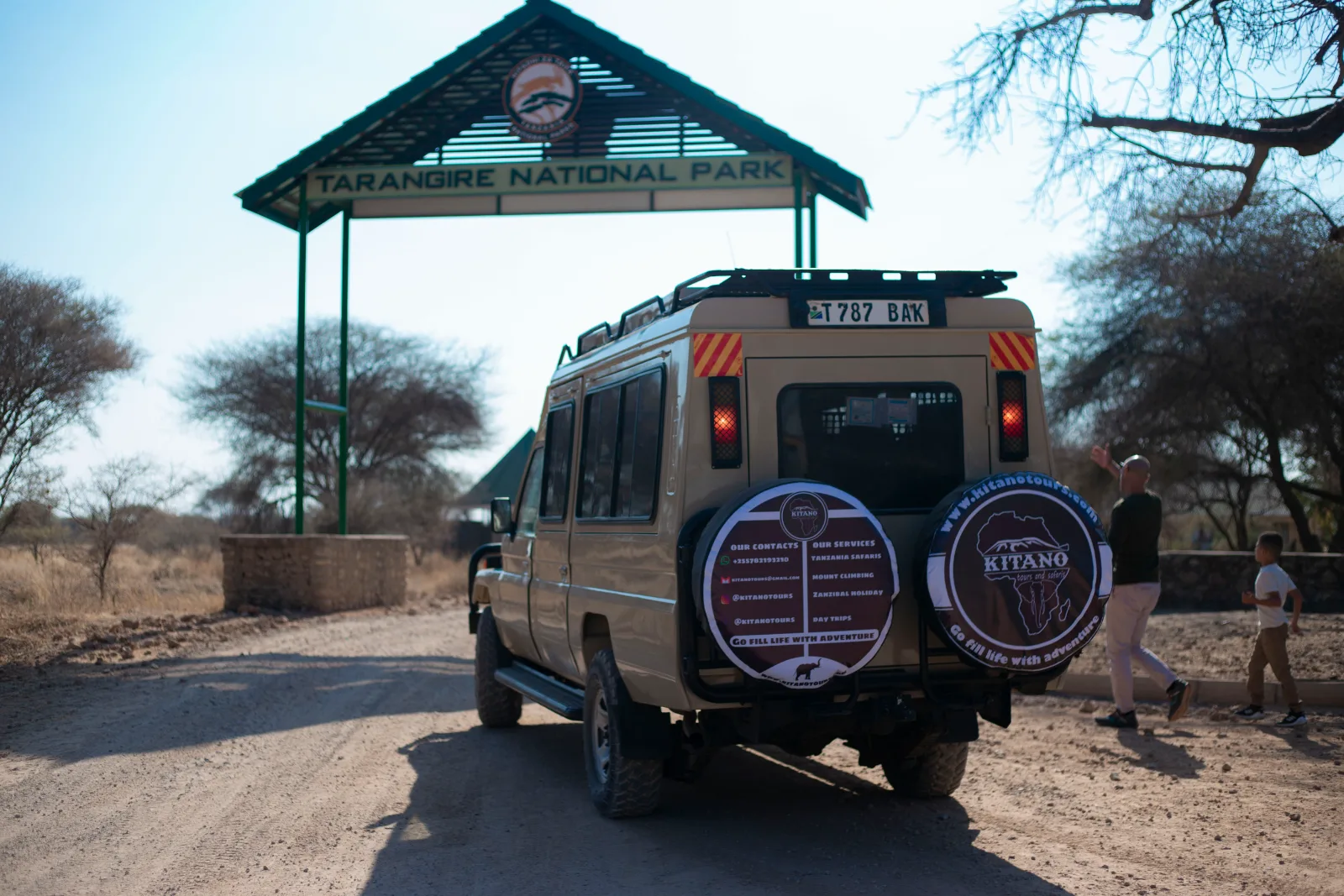 3-Day Zanzibar to Tarangire, Ngorongoro & Lake Manyara budget Safari gallery image