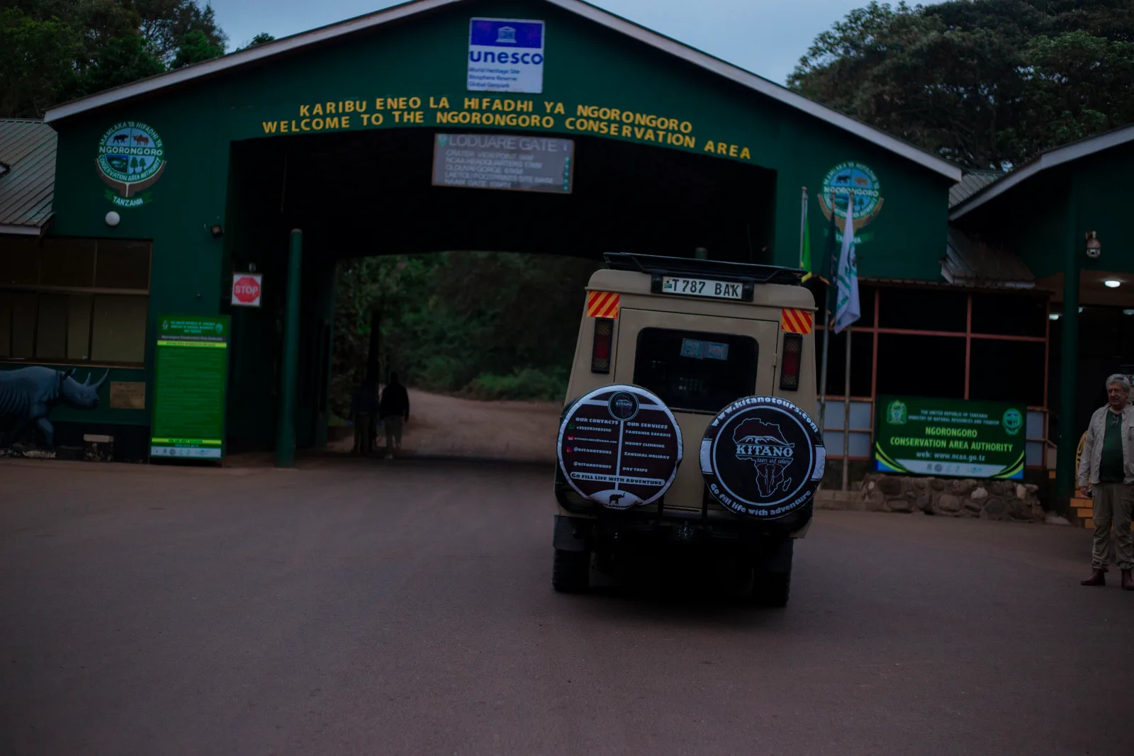 5 Days Tanzania Group Tour Mid Range Safari from Arusha gallery image