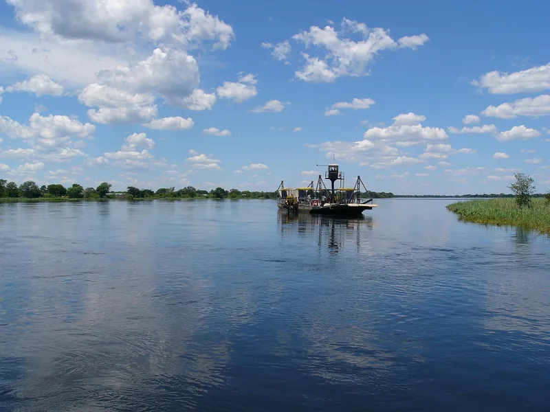 1-Day Mokoro Trail on the Okavango Delta Waterways gallery image