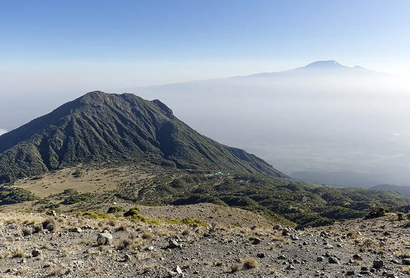 Interesting 4-Day Mount Meru Hiking Trip