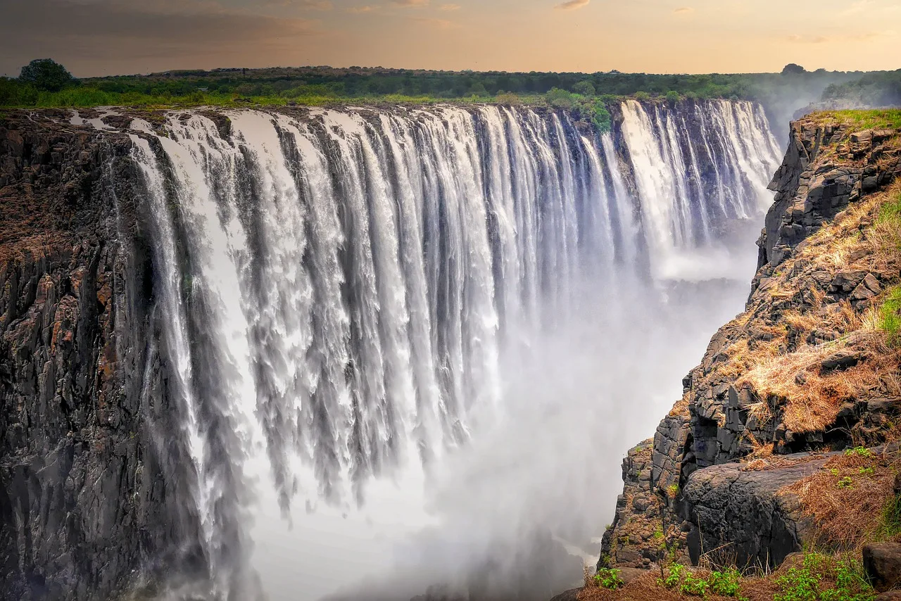 7-Day South Luangwa and Lower Zambezi Epic Safari gallery image